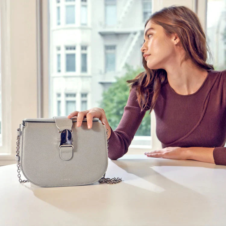 Choosing the Perfect Everyday Bag